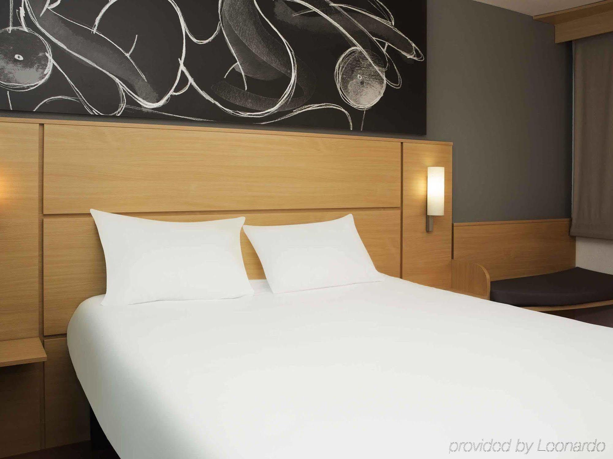 Ibis 3 Lacs Neuchatel Thielle Екстериор снимка
