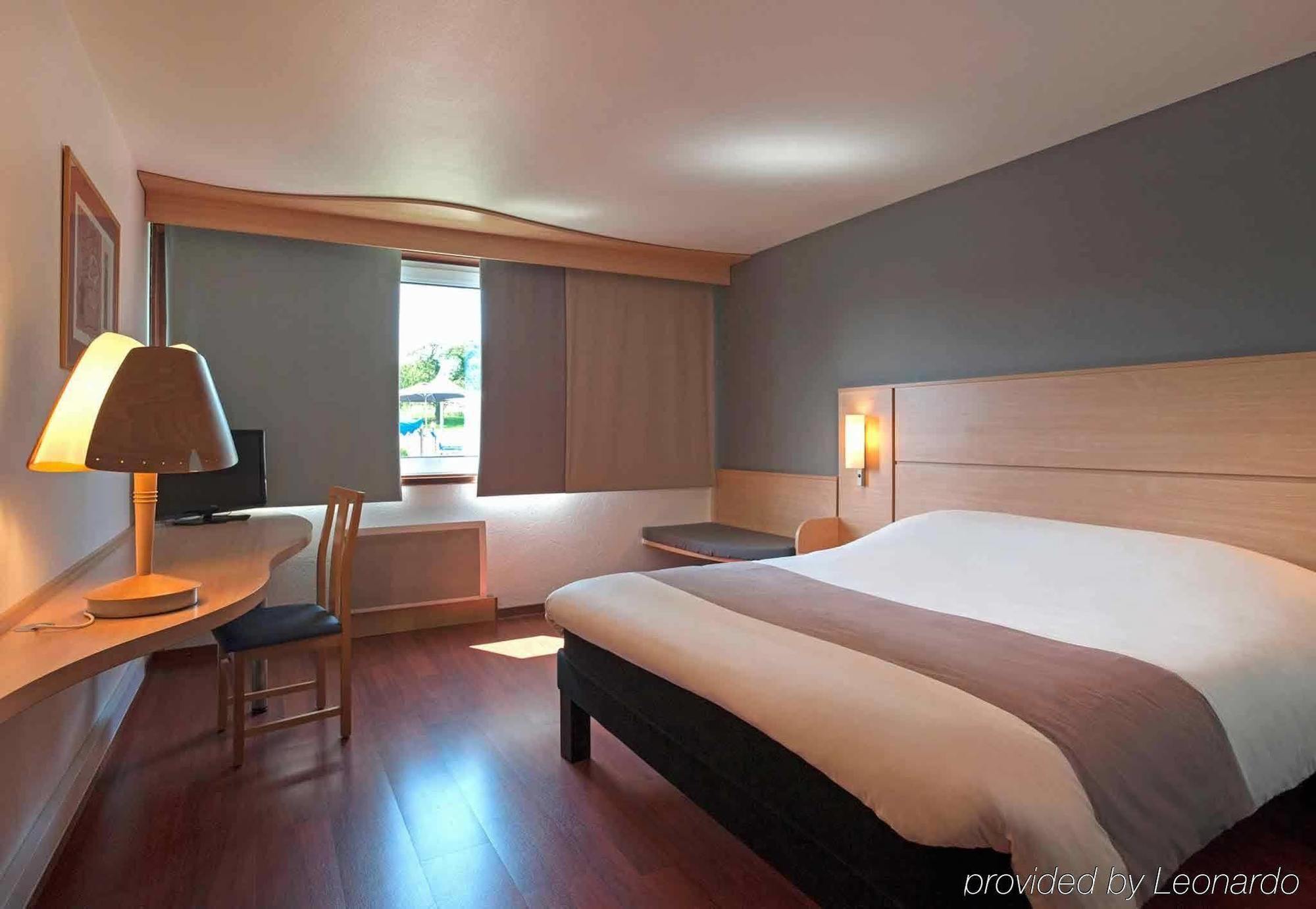 Ibis 3 Lacs Neuchatel Thielle Екстериор снимка