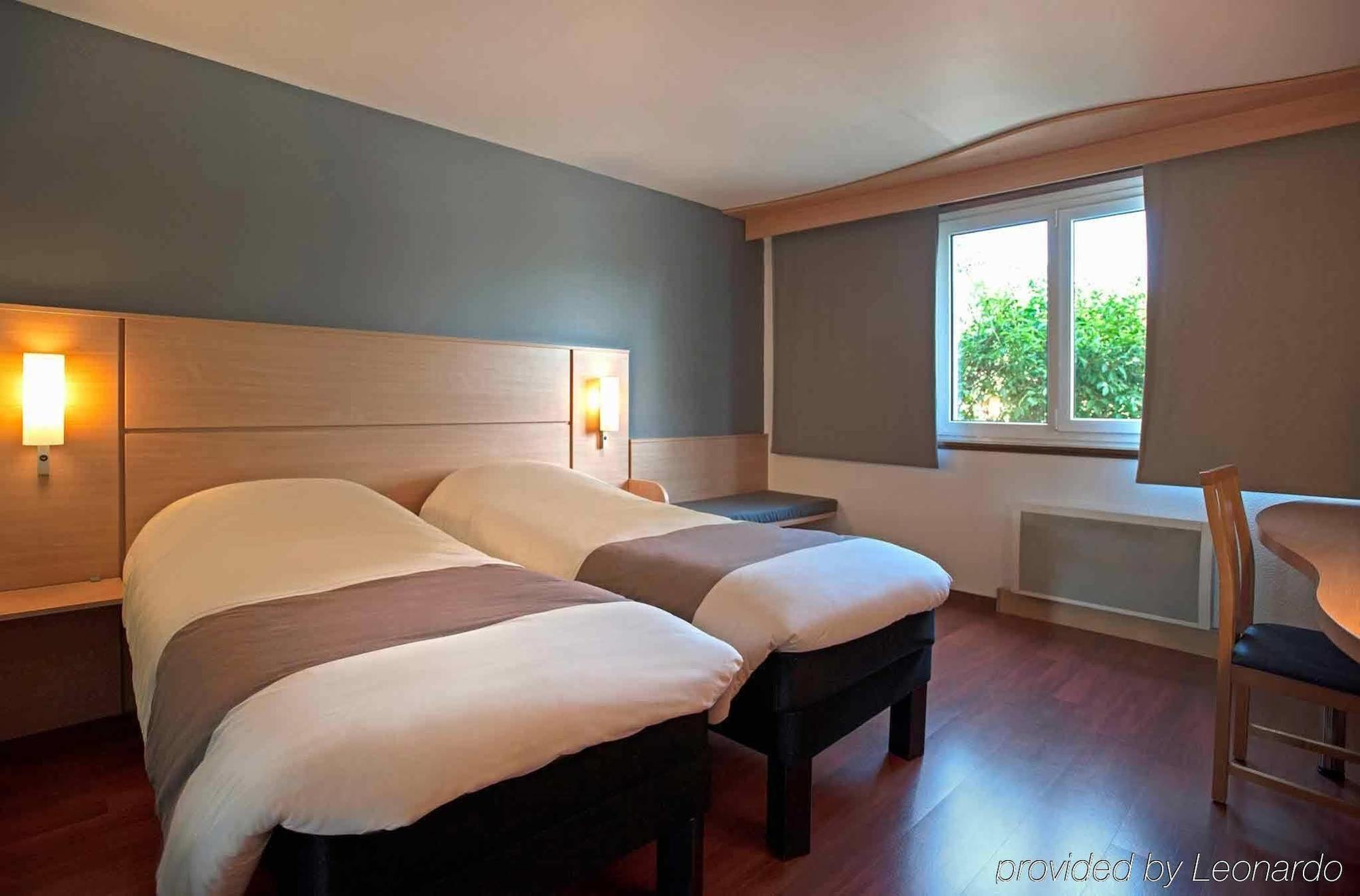 Ibis 3 Lacs Neuchatel Thielle Екстериор снимка